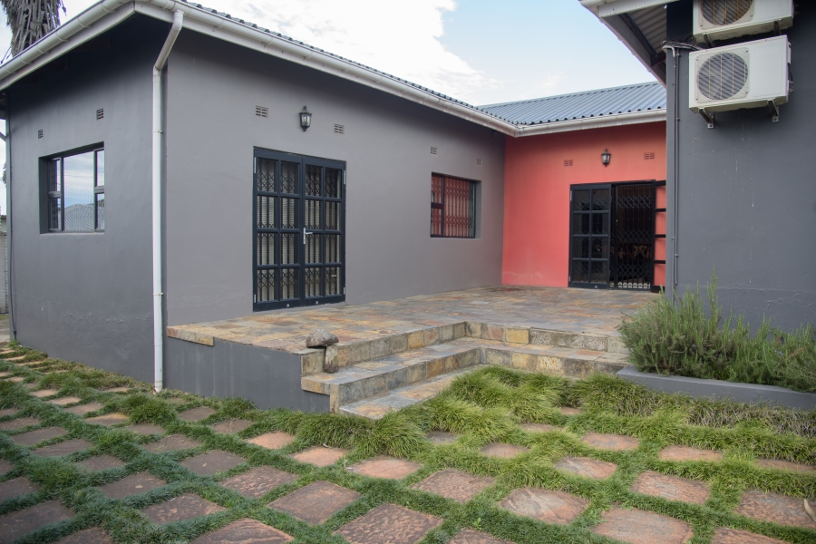 2 Bedroom Property for Sale in Mthata Eastern Cape